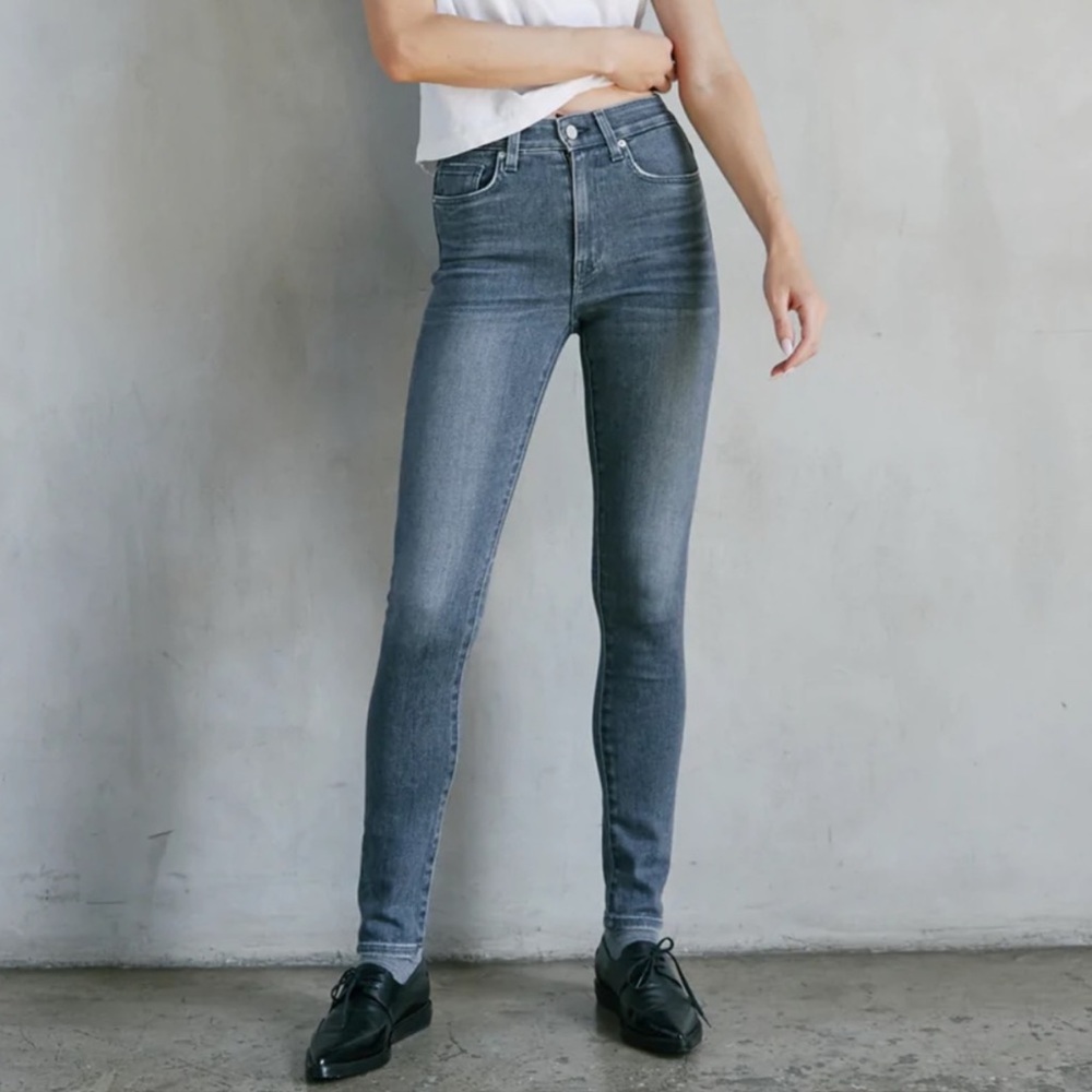 CQY Palme Heavenly High-Rise Skinny Gray Size 23 Minimalist Casual Effortless‎